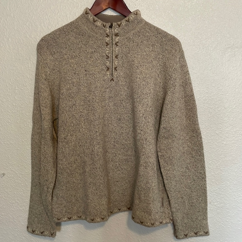 Woolrich sweater Large